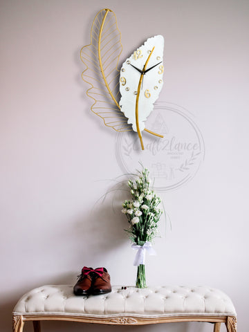 Luxurious Feather Shaped Metal Wall Clock